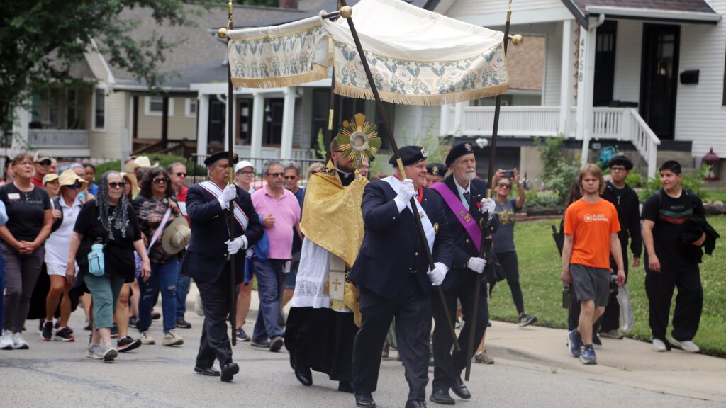 From Indy to LA Pilgrim applications open for 2025 National Eucharistic Pilgrimage route OSV News