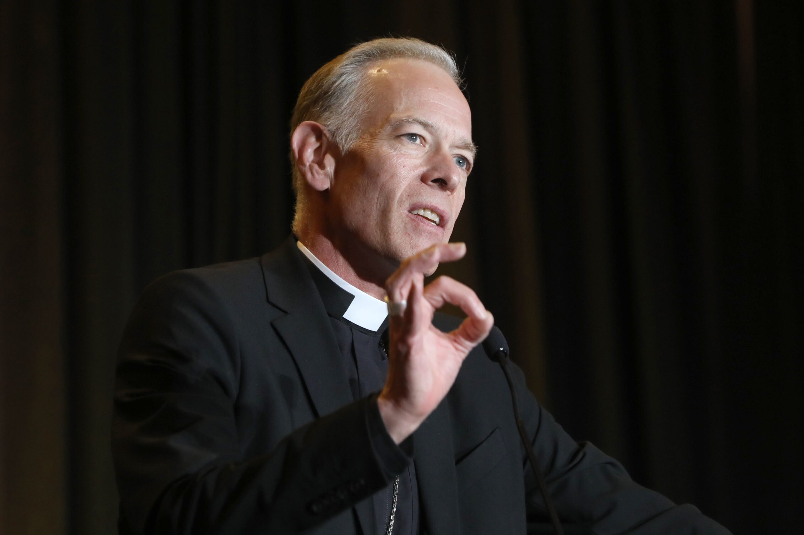 Oregon archbishop pe...