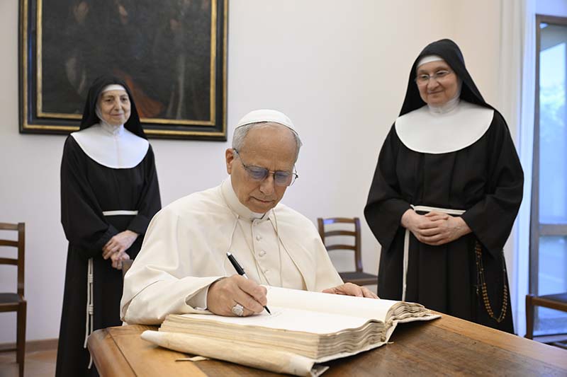 Pope Leo visits Ital...