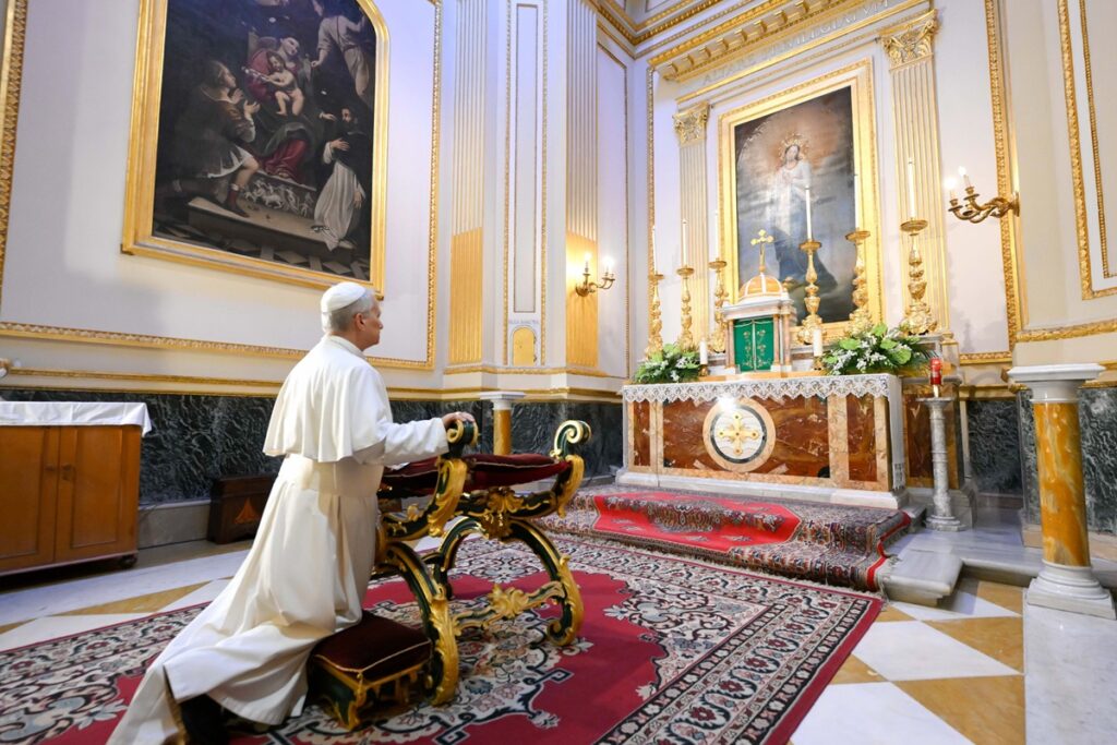 Catholic Church mour...