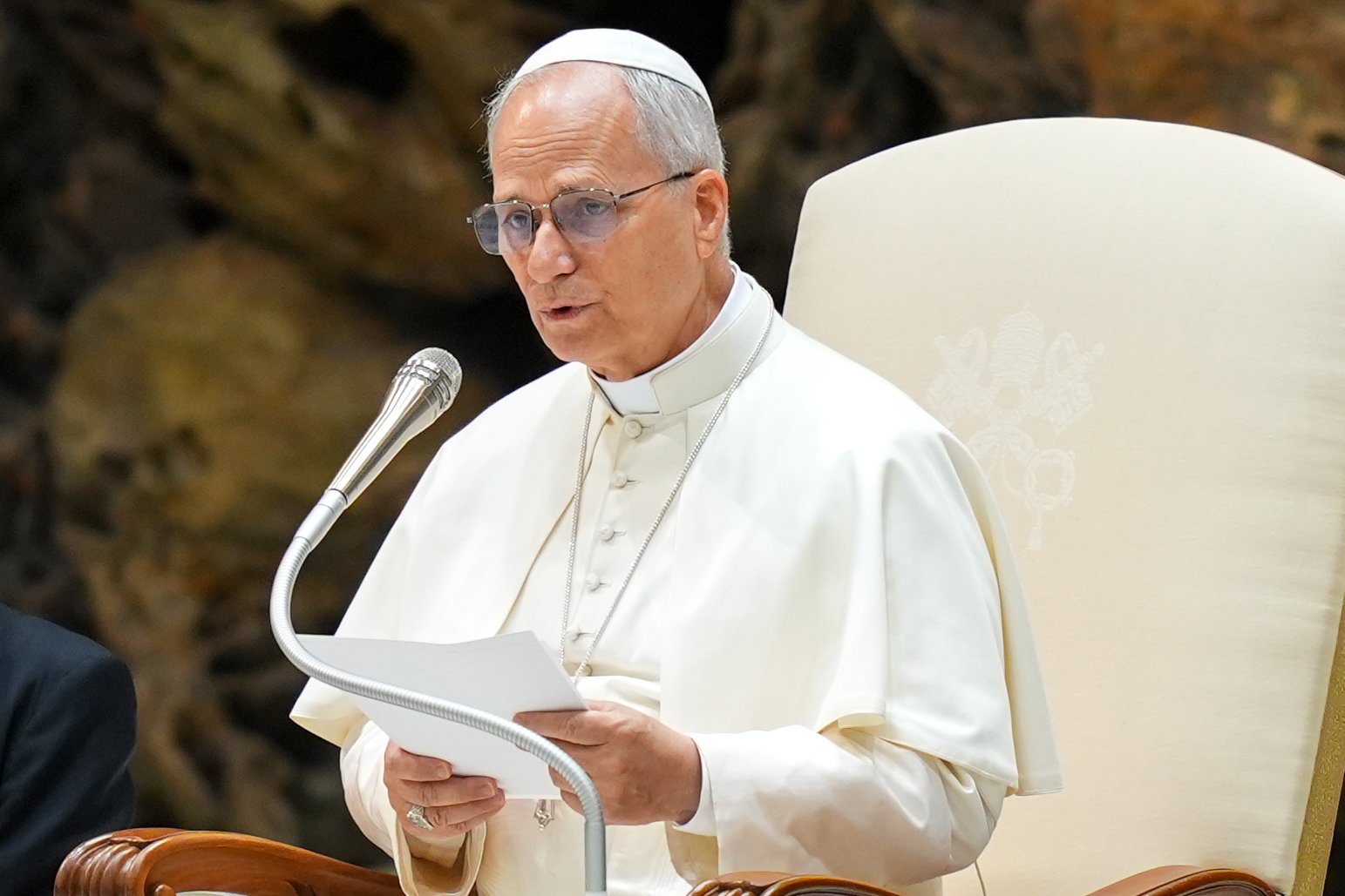 Pope sets Aug. 22 as...
