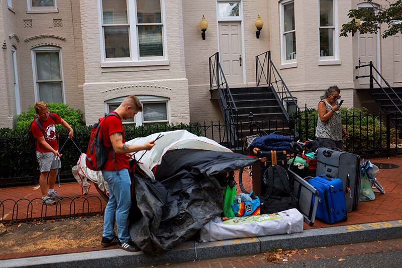 Ministries to DC hom...