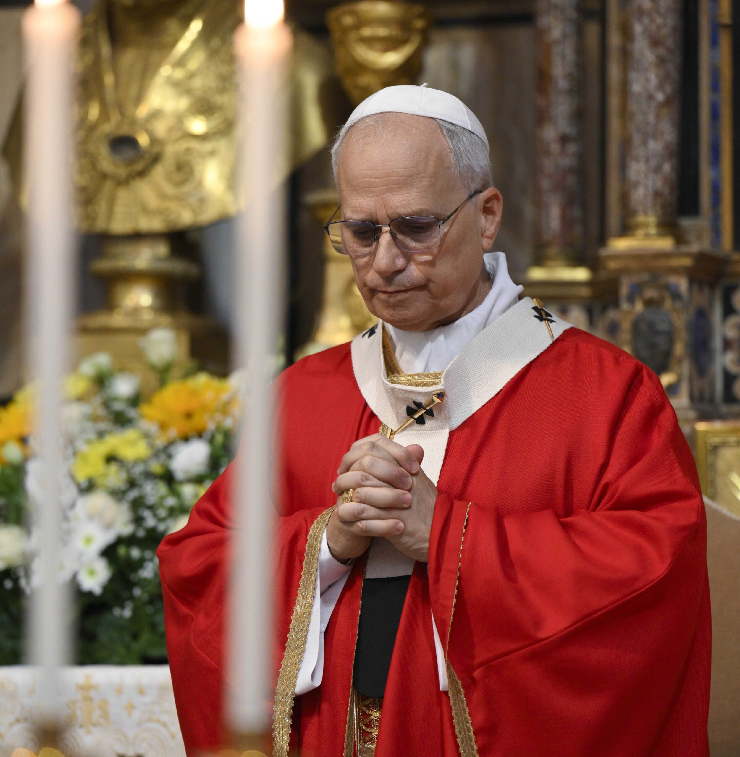 Pope appeals for end...