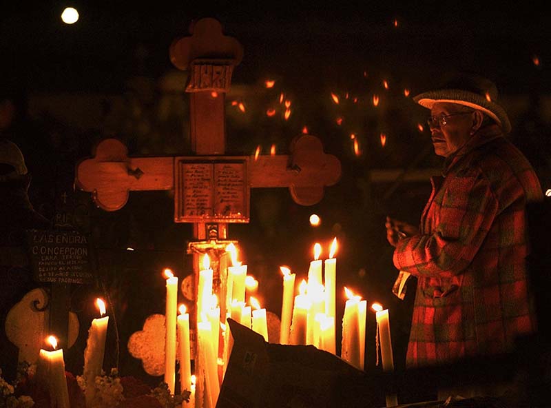 Mexican Catholics un...