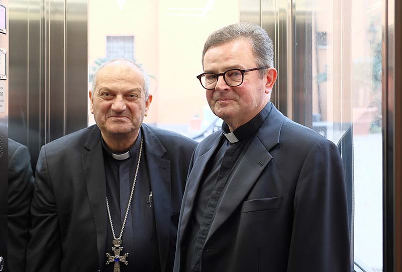 Syrian archbishop aw...