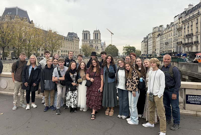 LOUVRE HEIST KENTUCKY CATHOLIC HIGH SCHOOL TRIP PARIS