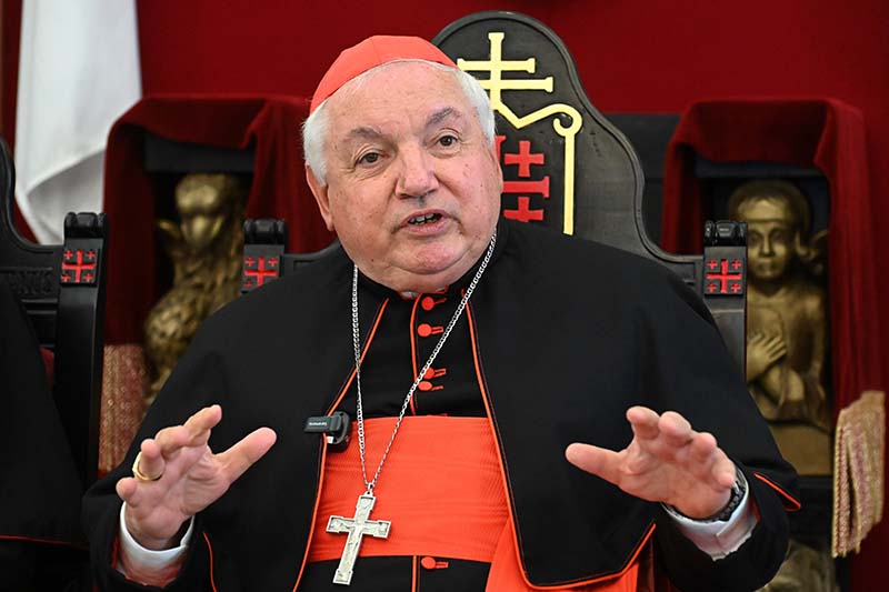 First plenary of Fre...