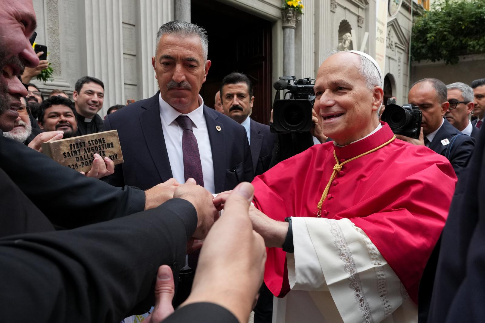 Algeria, Angola, Spain among 2026 papal trips, with invitation to Mexico on the table