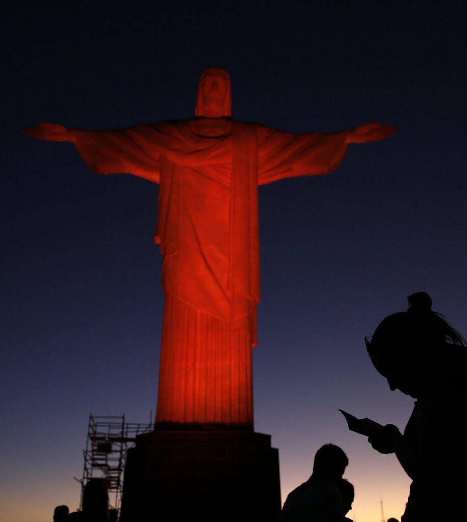 Pope Leo denounces h...