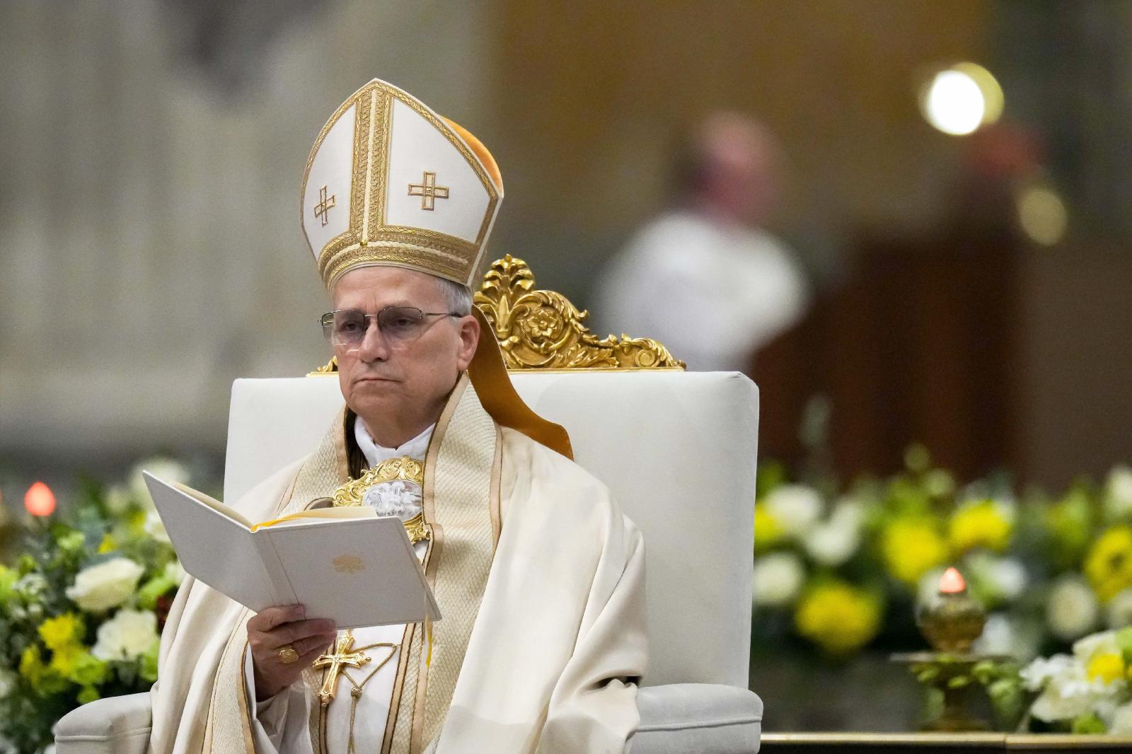 Pope Leo XIV urges C...