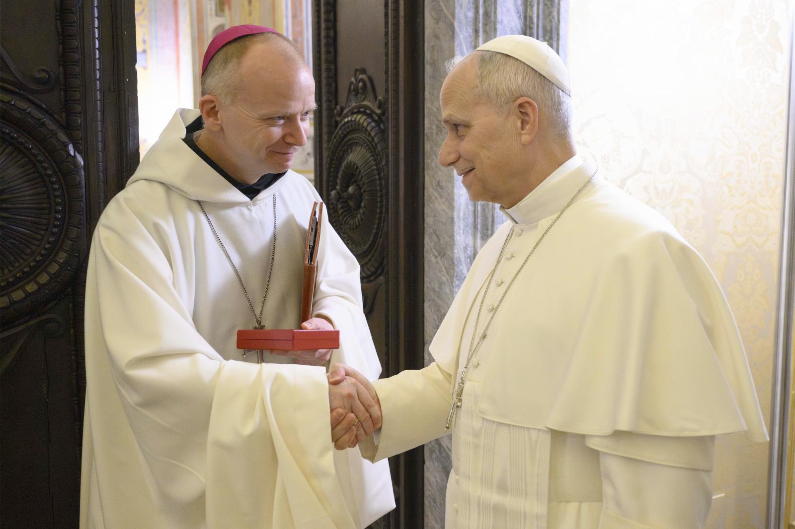 Pope Leo XIV concludes retreat urging Church to live the Gospel worthily