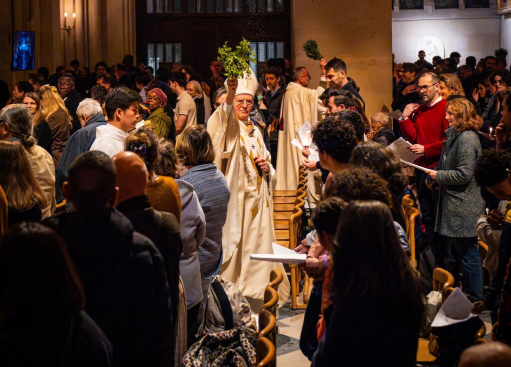 From searching to belonging: Record Easter baptisms in France reflect personal journeys of faith