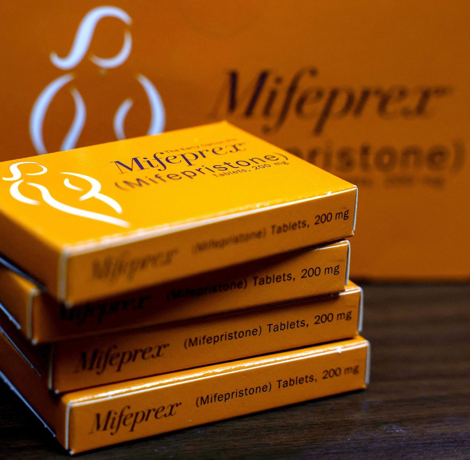 Appeals court temporarily blocks policy permitting distribution of abortion pill by mail