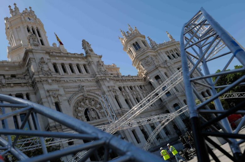 Workers prepare a stage at Plaza de Cibeles in Madrid June 2, 2026, ahead of Pope Leo's visit to Spain June 6-12. The plaza in front of Palacio de Cibeles, once Spain's hub for postal and telegraph communications, will become the setting for a different message June 7 as Pope Leo celebrates Mass and leads a Eucharistic procession from there through the city center. (OSV News photo/Kacper Pempel, Reuters)