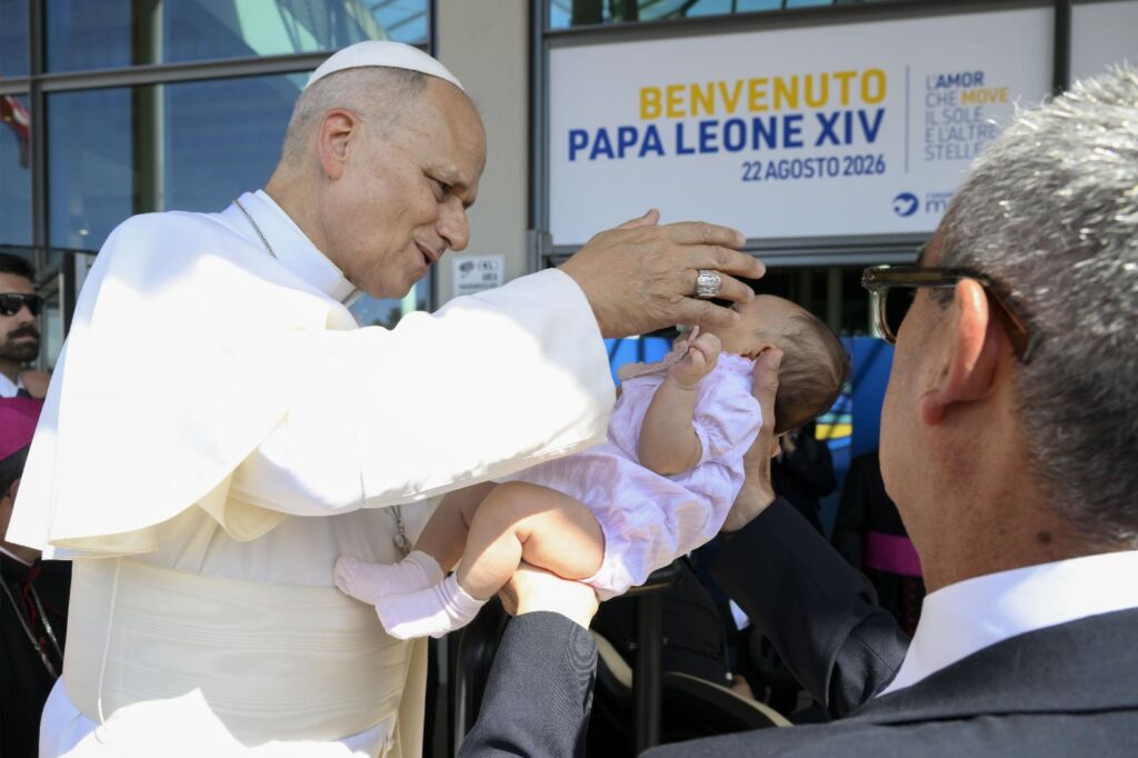 Catholic culture of love can counter the lies of hatred, power, pope says